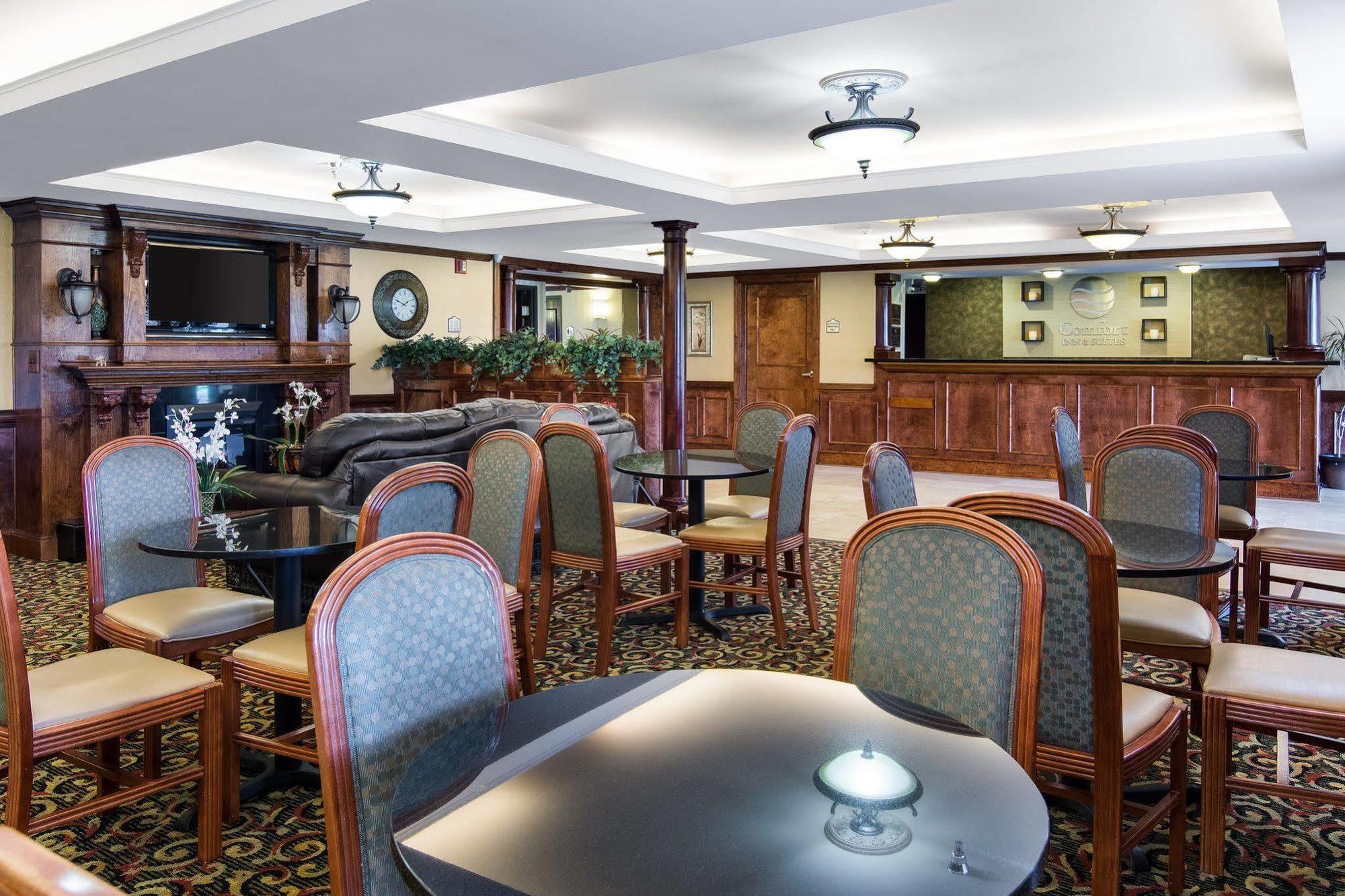 Comfort Inn & Suites South Hill I-85 Exteriör bild